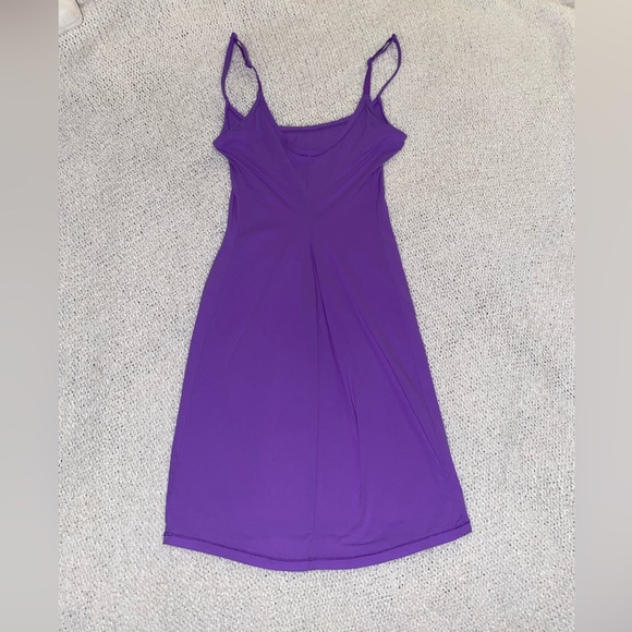 Skims Fits Everybody Slip Dress Ultra Violet - Picture 3 of 5